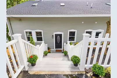 286 Grove St #A, Clinton, MA 01510 - Photo 2