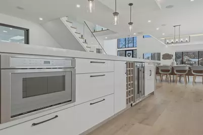 28 Bancroft St, Lynnfield, MA 01940 - Photo 24