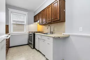 32-34 Magnolia St, Lawrence, MA 01841 - Photo 8