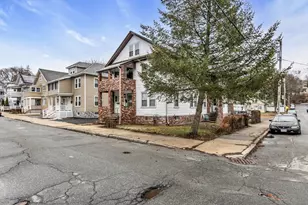 32-34 Magnolia St, Lawrence, MA 01841 - Photo 1