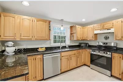 22 Hilltop Rd, Sudbury, MA 01776 - Photo 12