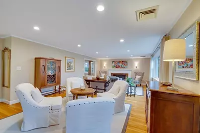 29 Pilgrim Dr, Winchester, MA 01890 - Photo 6