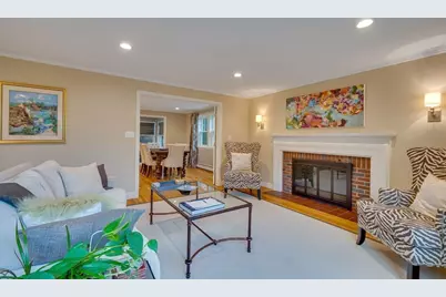 29 Pilgrim Dr, Winchester, MA 01890 - Photo 10