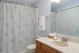 110 Ridgefield Cir, Clinton, MA 01510 - Photo 20