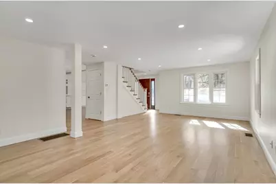 510 Common St, Walpole, MA 02081 - Photo 4