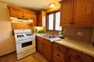 240 McCarthy Ave, Chicopee, MA 01020 - Photo 6