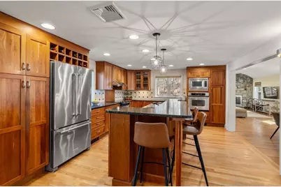 88 Robinwood Ave., Needham, MA 02492 - Photo 6