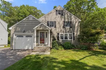 88 Robinwood Ave., Needham, MA 02492 - Photo 2