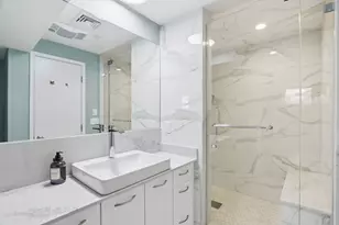 21 Oak St, Boston, MA 02129 - Photo 22