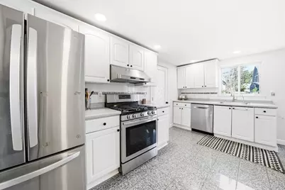 17 Woodhaven Rd, Newton, MA 02468 - Photo 16