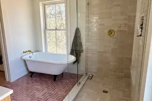 22 Lilly St, Northampton, MA 01062 - Photo 18