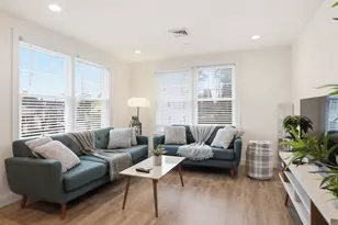 149 Pleasant St, Marblehead, MA 01945 - Photo 2