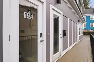 149 Pleasant St, Marblehead, MA 01945 - Photo 30