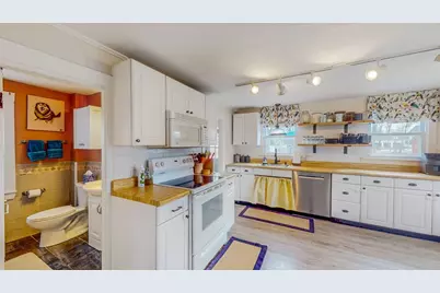 48 Summer St, Weymouth, MA 02188 - Photo 34