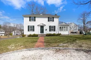 67 Governor Long Rd, Hingham, MA 02043 - Photo 2