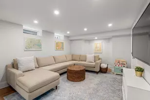 26 Chandler St, Somerville, MA 02144 - Photo 20