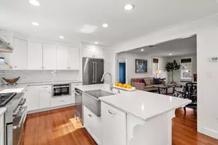 2 Woodlawn Oval, Wellesley, MA 02481 - Photo 8