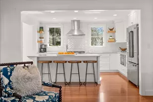 2 Woodlawn Oval, Wellesley, MA 02481 - Photo 6