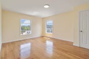 1 Glenwood St, Malden, MA 02148 - Photo 8