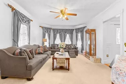 9 Avon St, Saugus, MA 01906 - Photo 14