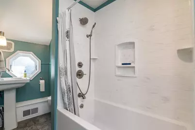 31 Lilly St, Northampton, MA 01062 - Photo 18