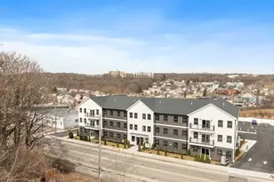 631 Franklin St, Worcester, MA 01604 - Photo 1