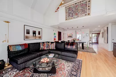 277 Nahanton St #277, Newton, MA 02459 - Photo 2