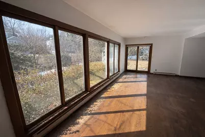 160 Reservoir Rd, Brookline, MA 02467 - Photo 4