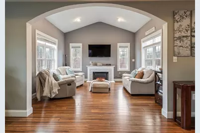 32 Jennings Rd, Charlton, MA 01507 - Photo 6