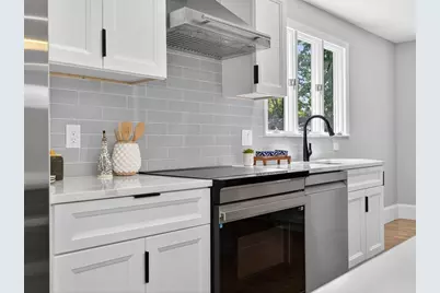 111 Sharon St #1, Medford, MA 02155 - Photo 10