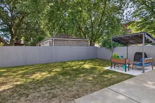 111 Sharon St, Medford, MA 02155 - Photo 26