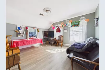 73 Wooley St, Fall River, MA 02724 - Photo 12