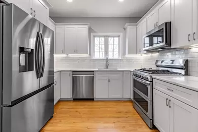 9 Tea Party Way, Malden, MA 02148 - Photo 4