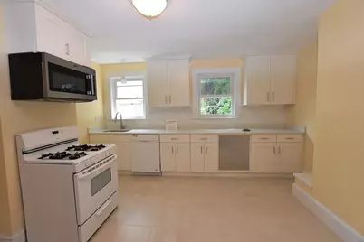 138 Main Street #L, Watertown, MA 02472 - Photo 2