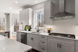 13 Lloyd Cir, Norton, MA 02766 - Photo 4