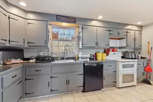 58 Carlisle Rd, Westford, MA 01886 - Photo 6