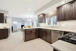 71 Pennock Rd, Ashland, MA 01721 - Photo 4