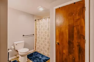 10 Hulbert Rd, Worcester, MA 01603 - Photo 18