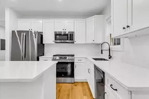 3 Wisteria St, Salem, MA 01970 - Photo 2