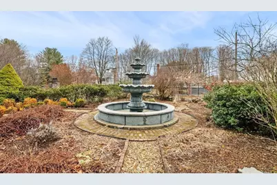 43 Wakefield St, Reading, MA 01867 - Photo 10