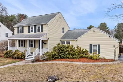 43 Wakefield St, Reading, MA 01867 - Photo 1