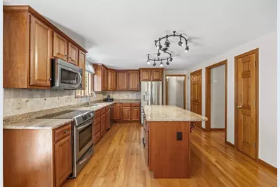 2 Wyndham Rd, Lakeville, MA 02347 - Photo 6