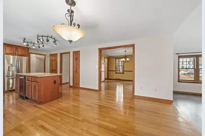 2 Wyndham Rd, Lakeville, MA 02347 - Photo 10