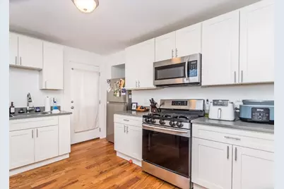 252-254 Crescent Street, Waltham, MA 02453 - Photo 4