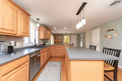 30 Cesidio Ct, Bridgewater, MA 02324 - Photo 6