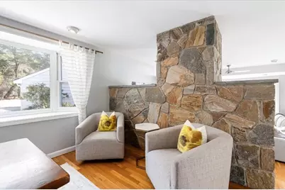 2 Stagecoach Rd, Medfield, MA 02052 - Photo 14