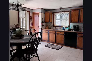 19 Lakeview Rd, North Brookfield, MA 01535 - Photo 10