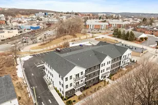 631 Franklin St, Worcester, MA 01604 - Photo 30