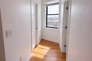 52 Washington Ave, Chelsea, MA 02150 - Photo 4