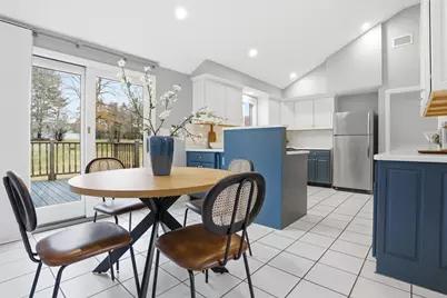 8 Wagon Wheel Dr, Bedford, MA 01730 - Photo 8